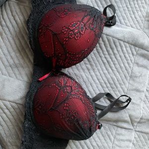 Red and Black Lacey Push-up Bra